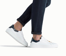 Load image into Gallery viewer, Castillo || Sneaker - White/Navy | Magnanni
