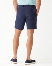 Load image into Gallery viewer, Chip Shot IslandZone® 8-Inch Shorts - Ocean Deep | Tommy Bahama

