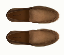 Load image into Gallery viewer, Paraiso Apron Toe Loafer  - Taupe Suede | Magnanni
