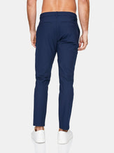 Load image into Gallery viewer, 7DIAMONDS The Infinity Chino Pant - Navy

